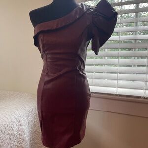 One shoulder dress- leather like and perfect for fall!